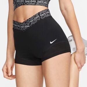 Nike Pro Dri-FIT Shorts – Black – Women’s Size Small